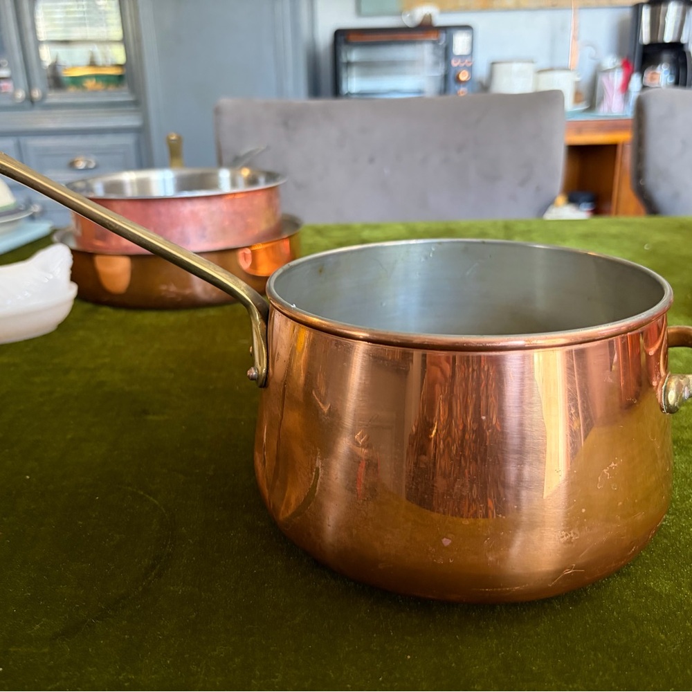 Copper Saucepan with Long Handle - Copper Finish